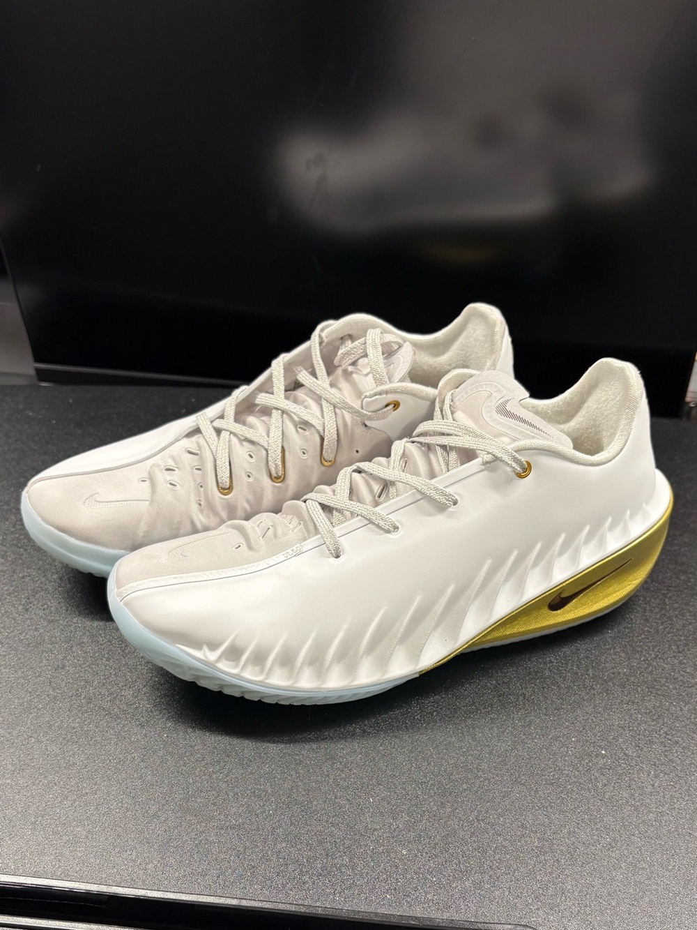 Nike GT cut 4 Chinese new year